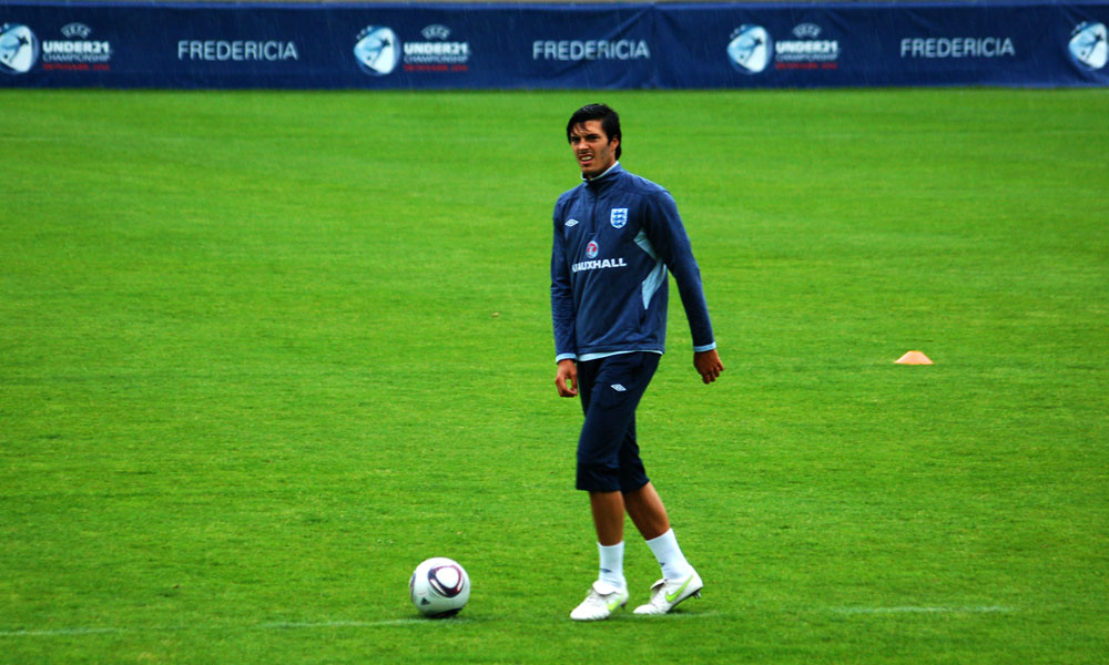 James Tomkins